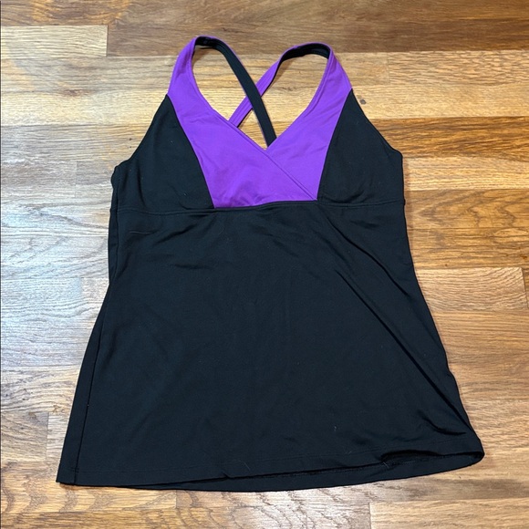 VSX Tops - VSX built in bra yoga top